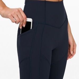 NWT: All The Right Places Pant II 28"